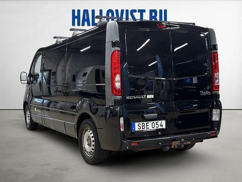 Begagnad Renault Trafic 115 HK (84 kW) 2014 Svart Minibuss