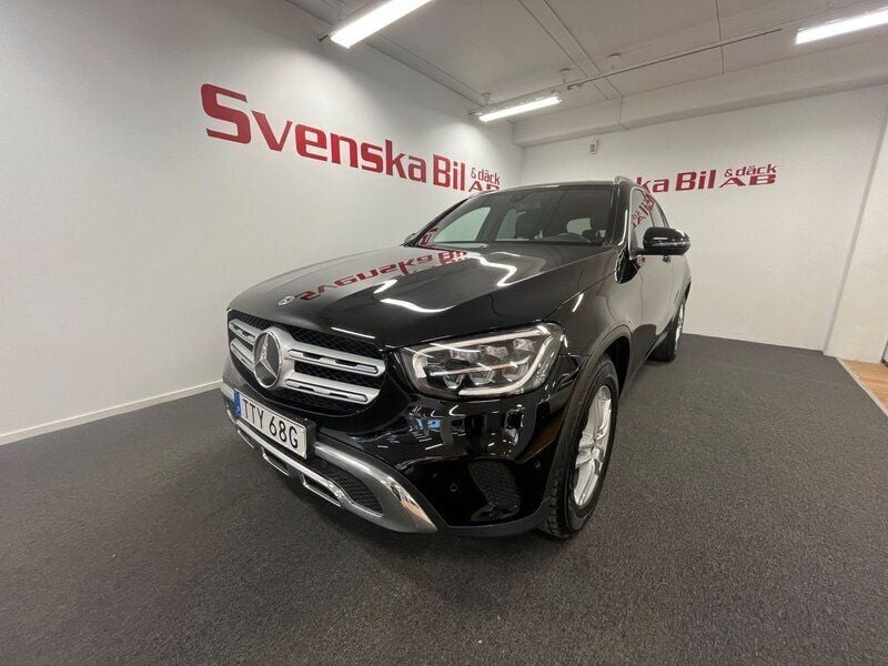 Svart Begagnad 2022 Mercedes GLC200 SUV | 369 000 kr (Lite dyr) - Bild 1/4