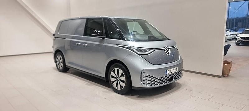 Begagnad VW ID. Buzz 150 kW (204 HK) 2024 Silver Minibuss