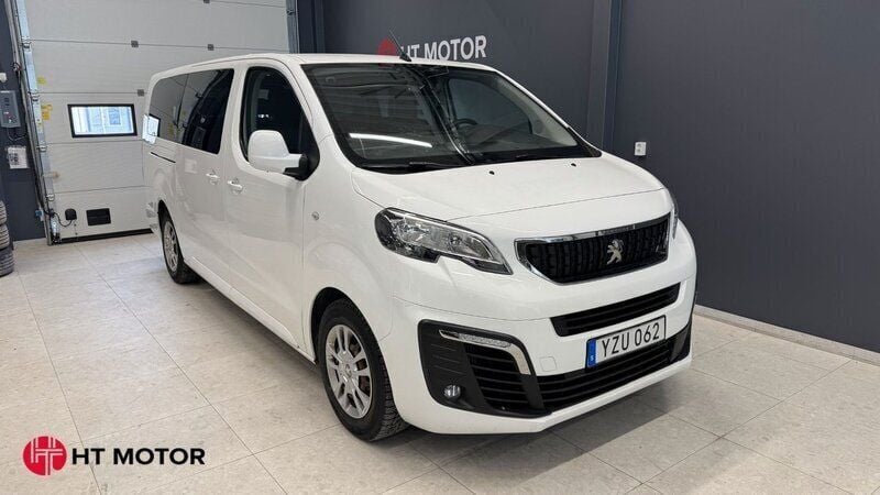 Vit Begagnad 2017 Peugeot Traveller Minibuss | 204 800 kr (Marknadspris) - Bild 1/4