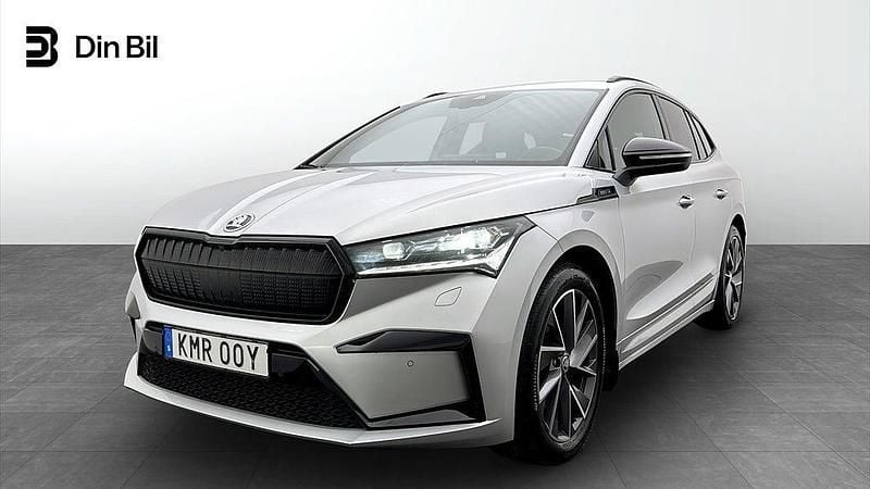 Silver Begagnad 2023 Skoda Enyaq iV SportLine SUV | 419 900 kr (Marknadspris) - Bild 1/4
