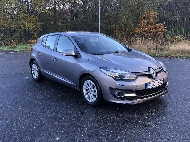 Begagnad 2014 Renault Mégane III Halvkombi | 45 000 kr (Bra pris) - Bild 1/4