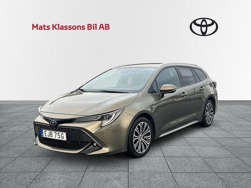 Grön Begagnad 2019 Toyota Corolla Style Kombi | 259 000 kr (Marknadspris) - Bild 1/4
