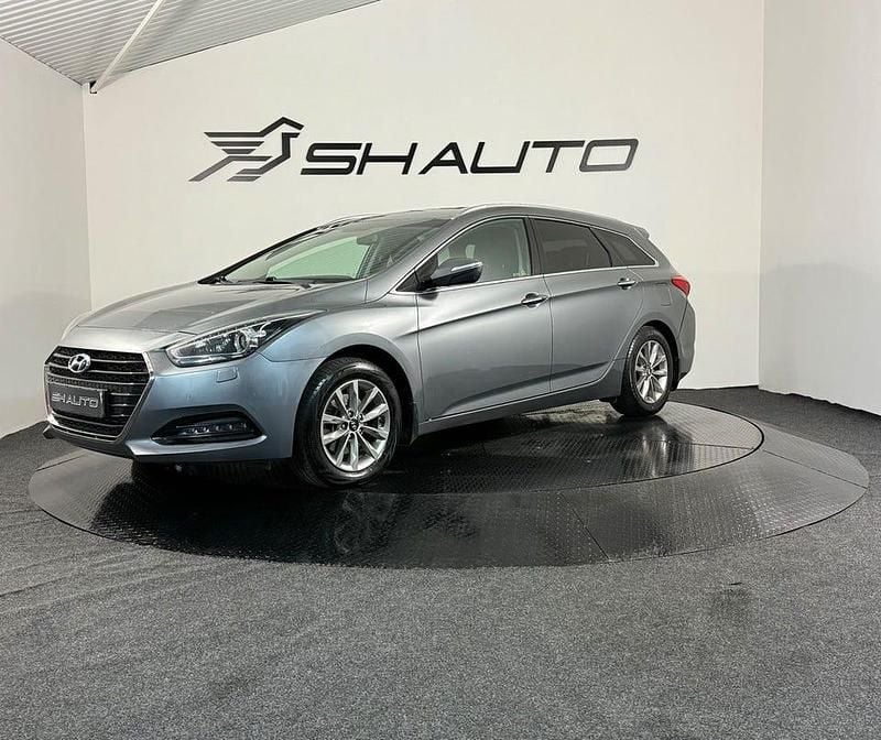 Begagnad Hyundai i40 142 HK (104 kW) 2016 Silver Kombi