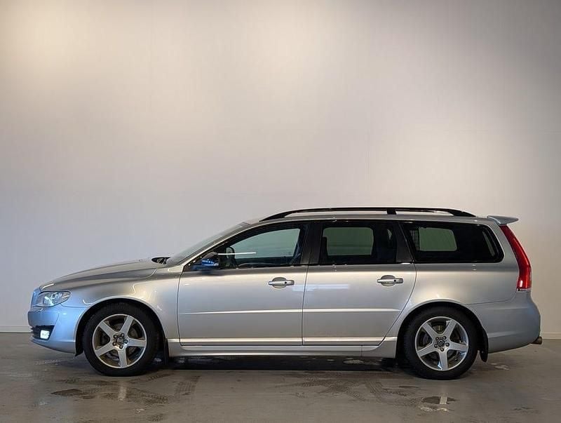 Begagnad Volvo V70 Standard 150 HK (110 kW) 2016 Silver Kombi