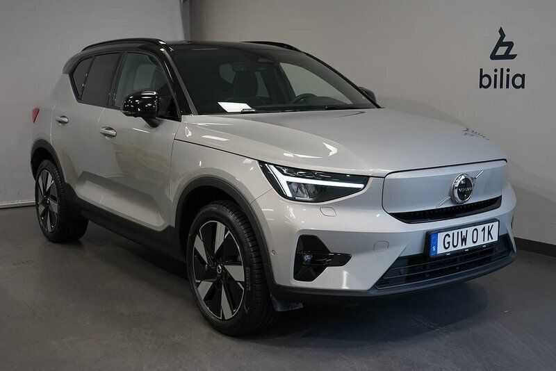 Silver Ny 2024 Volvo EX40 Performance SUV | 549 900 kr (Superpris) - Bild 1/3