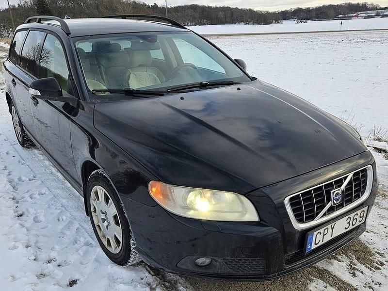 Begagnad Volvo V70 145 HK (106 kW) 2008 Kombi