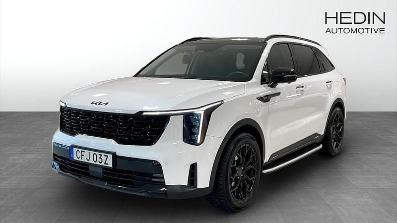 Vit Begagnad 2024 Kia Sorento Advance SUV | 599 900 kr - Bild 1/4