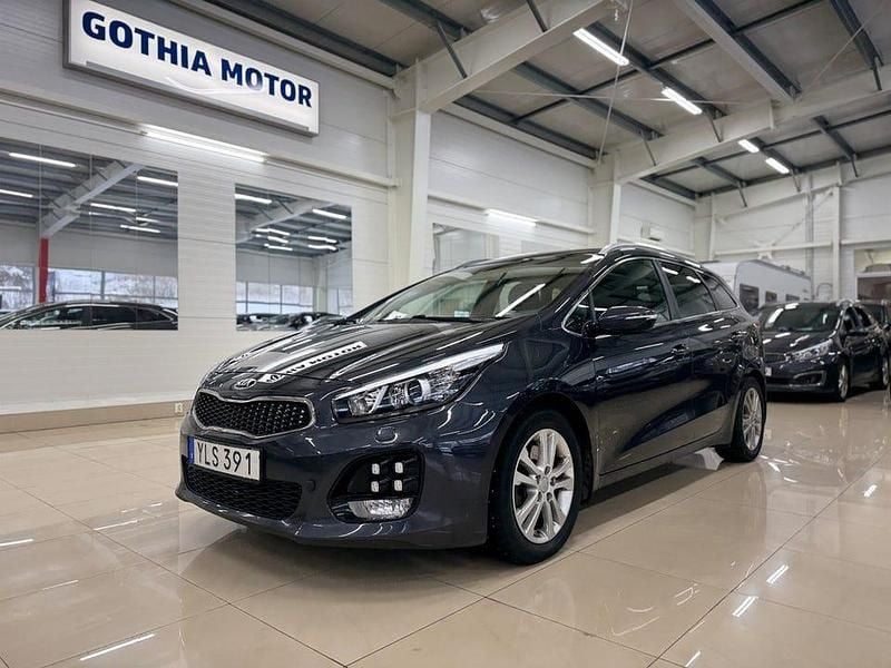 Grå Begagnad 2017 Kia Ceed Sportswagon GT-Line Kombi | 129 900 kr (Marknadspris) - Bild 1/4