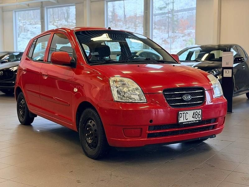 Begagnad Kia Picanto EX 61 HK (44 kW) 2007 Röd Halvkombi