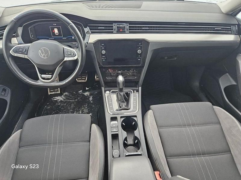 Begagnad VW Passat Alltrack 200 HK (147 kW) 2021 Vit Kombi