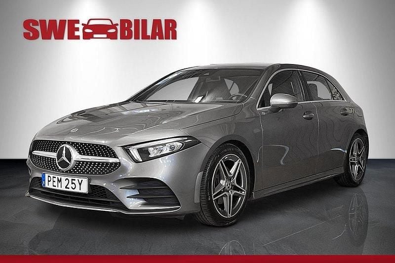 Mörkgrå Begagnad 2020 Mercedes A180 AMG Halvkombi | 259 900 kr (Marknadspris) - Bild 1/4