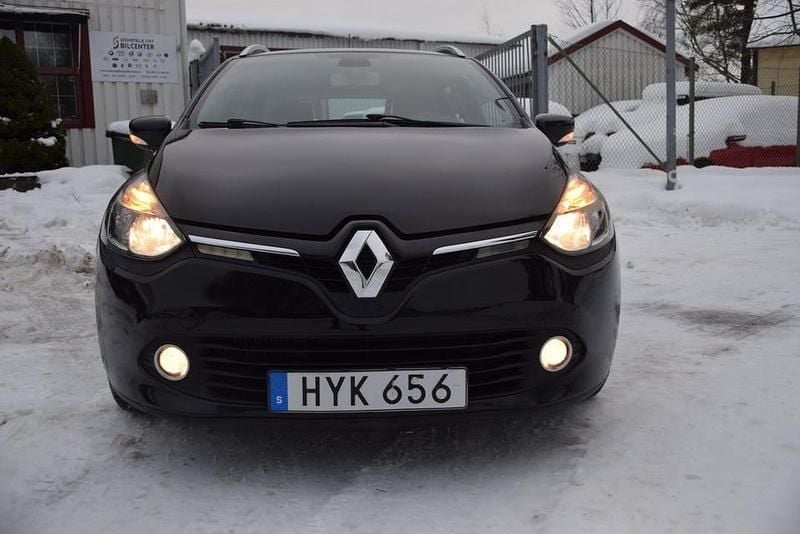 Begagnad Renault Clio IV 90 HK (66 kW) 2013 Svart Kombi