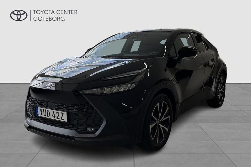 Svart Begagnad 2024 Toyota C-HR Style SUV | 369 900 kr (Lite dyr) - Bild 1/3