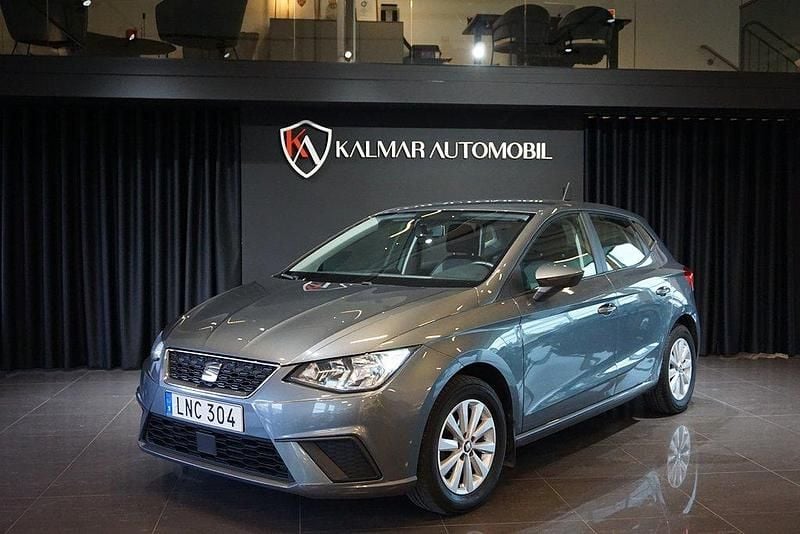 Grå Begagnad 2018 Seat Ibiza Style Halvkombi | 104 900 kr (Marknadspris) - Bild 1/4