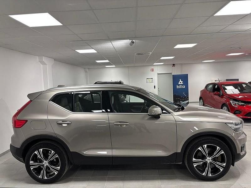 Begagnad Volvo XC40 Inscription 261 HK (191 kW) 2020 Grå SUV