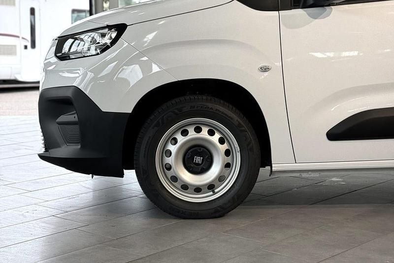 Ny Fiat e-Doblò 100 kW (136 HK) 2025 Vit Minibuss