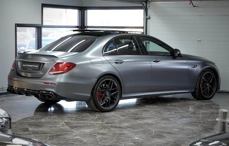 Begagnad Mercedes E63S AMG AMG 612 HK (450 kW) 2018 Grå