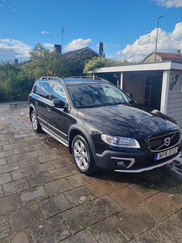 Svart Begagnad 2016 Volvo XC70 Standard SUV | 279 000 kr (Lite dyr) - Bild 1/4