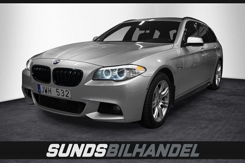 Ljusgrå (grå) Begagnad 2012 BMW 535 M Sport Kombi | 159 900 kr (Marknadspris) - Bild 1/4