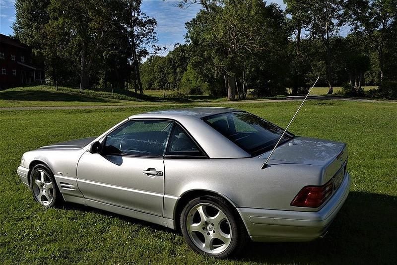 Begagnad 2001 Mercedes SL320 Edition Cab | 395 000 kr - Bild 1/4