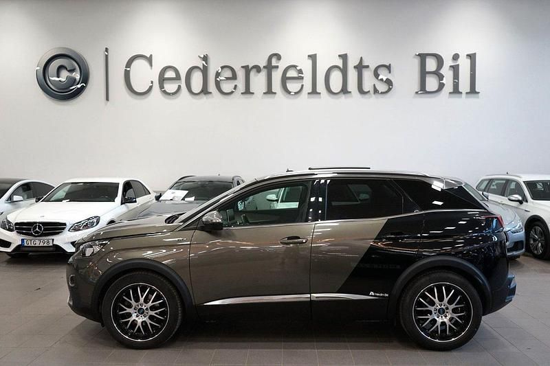 Flerfärgad Begagnad 2017 Peugeot 3008 GT-line SUV | 218 700 kr (Marknadspris) - Bild 1/4