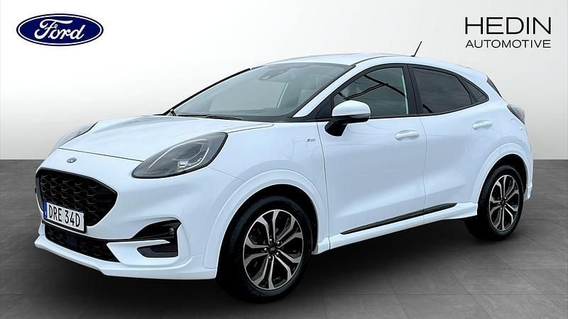 Frozen white Begagnad 2022 Ford Puma ST-Line SUV | 209 900 kr (Bra pris) - Bild 1/4