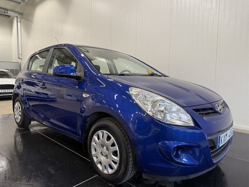 Blå Begagnad 2010 Hyundai i20 Select Halvkombi | 64 900 kr (Lite dyr) - Bild 1/4