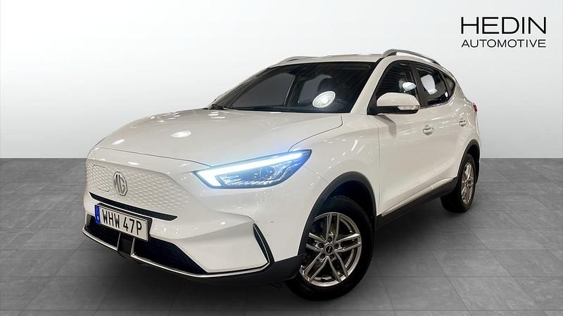 Vit Begagnad 2022 MG ZS Comfort SUV | 214 900 kr (Marknadspris) - Bild 1/4