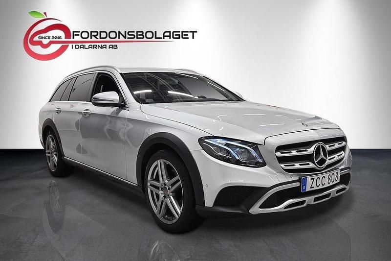 Begagnad Mercedes E220 All-Terrain 194 HK (142 kW) 2017 Silver Kombi