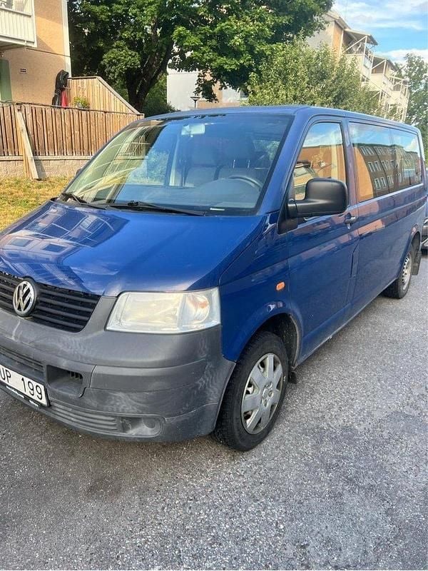 Blå Begagnad 2005 VW T5 Van | 89 000 kr (Marknadspris) - Bild 1/4