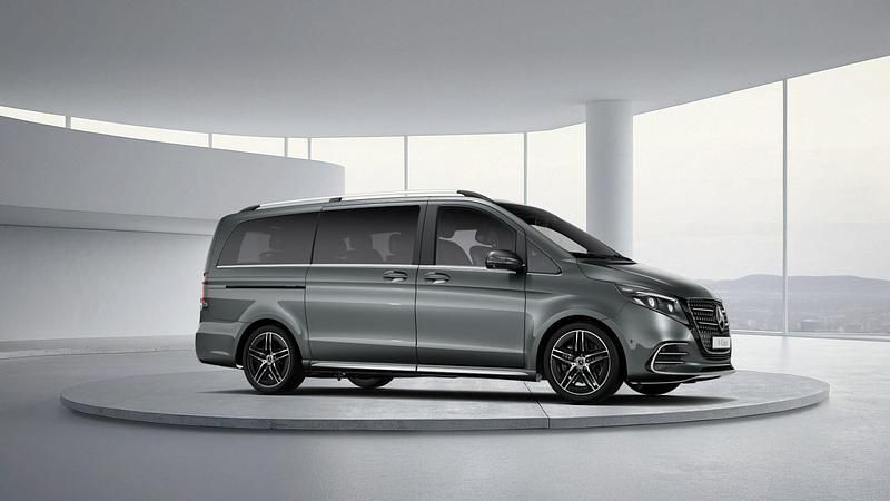 Ny 2025 Mercedes V300 Avantgarde Minibuss | 982 530 kr - Bild 1/4