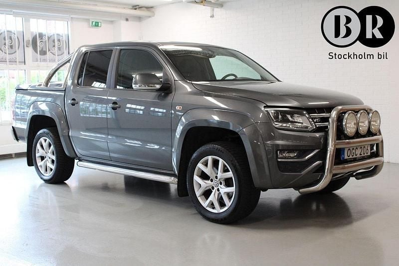 Grå Begagnad 2017 VW Amarok Highline Pickup | 279 900 kr (Bra pris) - Bild 1/4