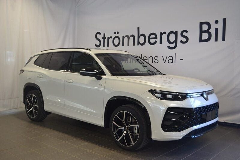 Vit Ny 2025 VW Tayron R-line SUV | 727 100 kr - Bild 1/4
