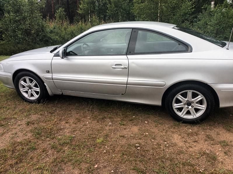Grå Begagnad 2000 Volvo C70 Sportkupé | 18 500 kr - Bild 1/4