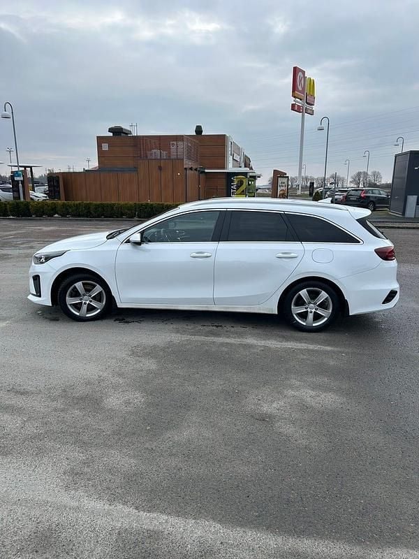 Begagnad Kia Ceed Sportswagon 140 HK (102 kW) 2019 Kombi
