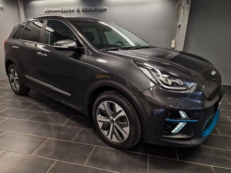 Grå Begagnad 2021 Kia e-Niro Advance SUV | 269 000 kr (Bra pris) - Bild 1/4