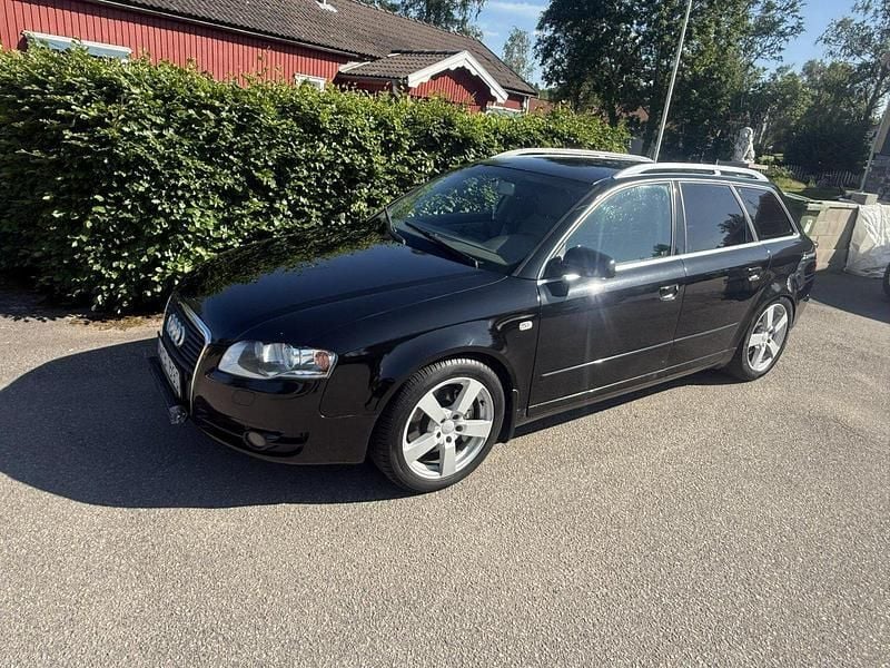 Svart Begagnad 2005 Audi A4 Comfort Kombi | 36 500 kr (Marknadspris) - Bild 1/4