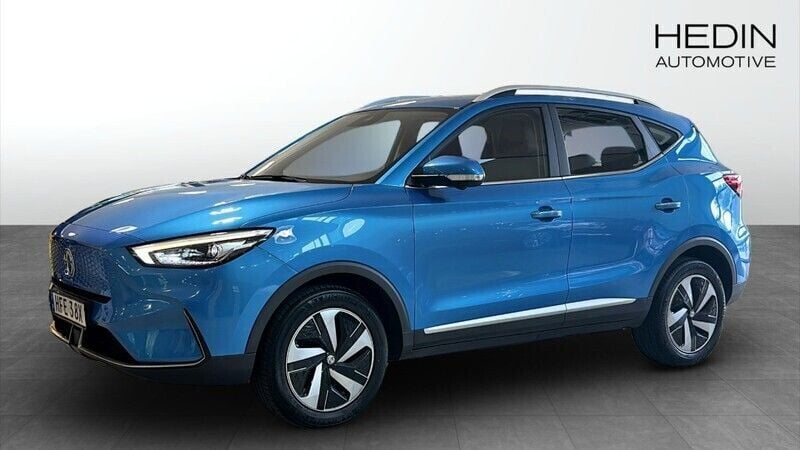 Blå (blue) Begagnad 2022 MG ZS Luxury Sedan | 244 900 kr (Superpris) - Bild 1/4