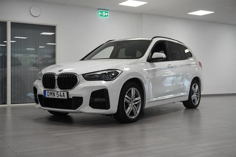 Vit Begagnad 2019 BMW X1 M Sport SUV | 329 800 kr (Dyr) - Bild 1/4
