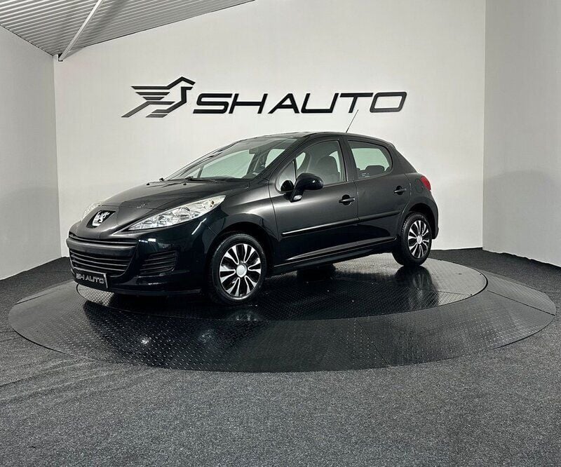 Svart Begagnad 2010 Peugeot 207 Halvkombi | 64 900 kr (Dyr) - Bild 1/4