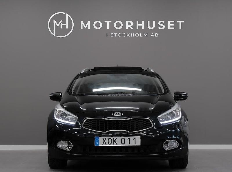 Begagnad Kia Ceed Sportswagon Comfort 128 HK (94 kW) 2014 Svart Kombi