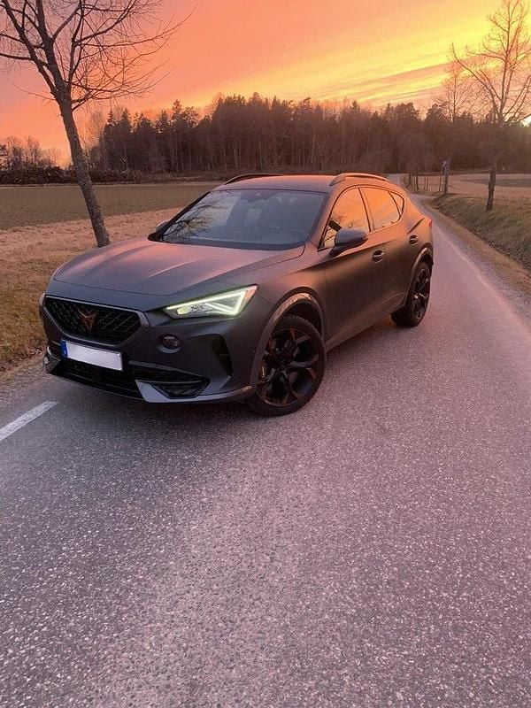 Begagnad 2022 Cupra Formentor SUV | 359 000 kr - Bild 1/4