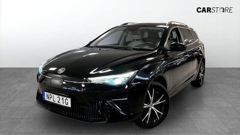 Begagnad MG MG5 EV Luxury 114 kW (156 HK) 2022 Svart (black) Kombi