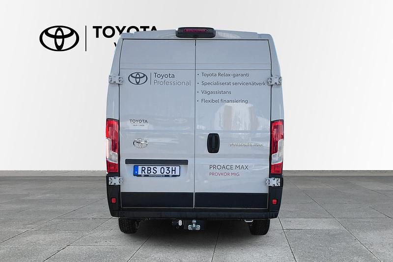 Begagnad Toyota Proace 182 HK (133 kW) 2024 Vit Minibuss