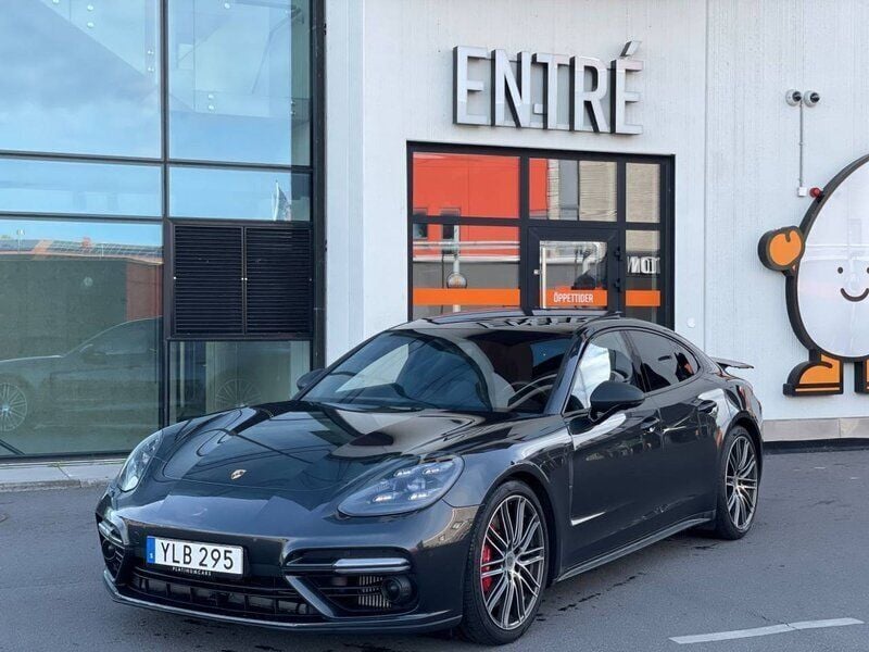 Begagnad 2017 Porsche Panamera Turbo Sedan | 699 000 kr (Marknadspris) - Bild 1/4