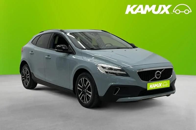 Begagnad Volvo V40 120 HK (88 kW) 2017 Blå Halvkombi