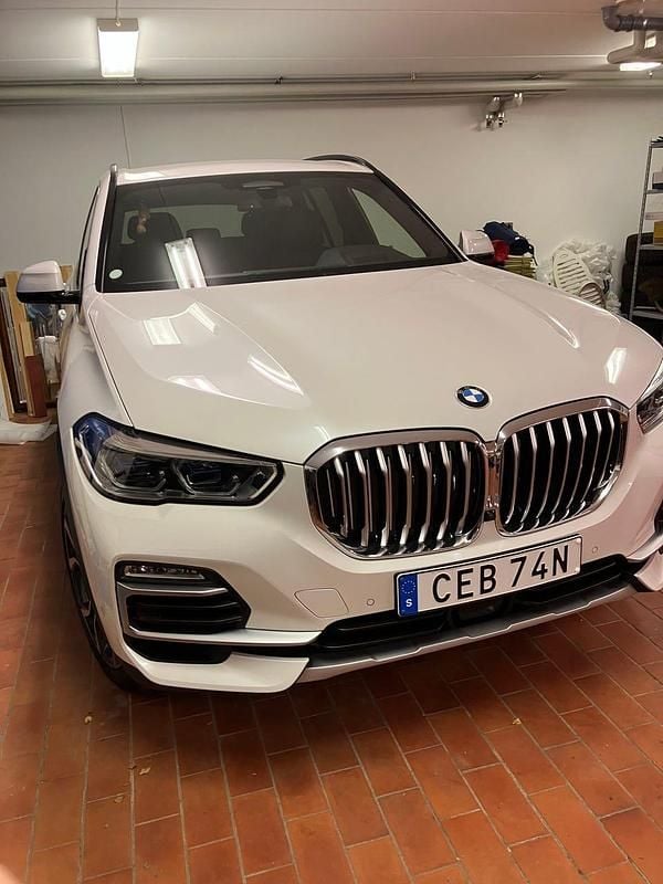 Metallic Begagnad 2021 BMW X5 SUV | 675 000 kr (Superpris) - Bild 1/4