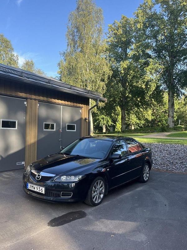 Svart Begagnad 2006 Mazda 6 Inclusive Halvkombi | 17 000 kr (Superpris) - Bild 1/4