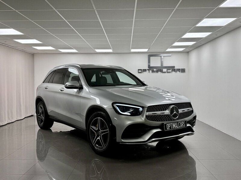 Silver (silver met.) Begagnad 2019 Mercedes GLC220 AMG line SUV | 379 900 kr (Marknadspris) - Bild 1/4